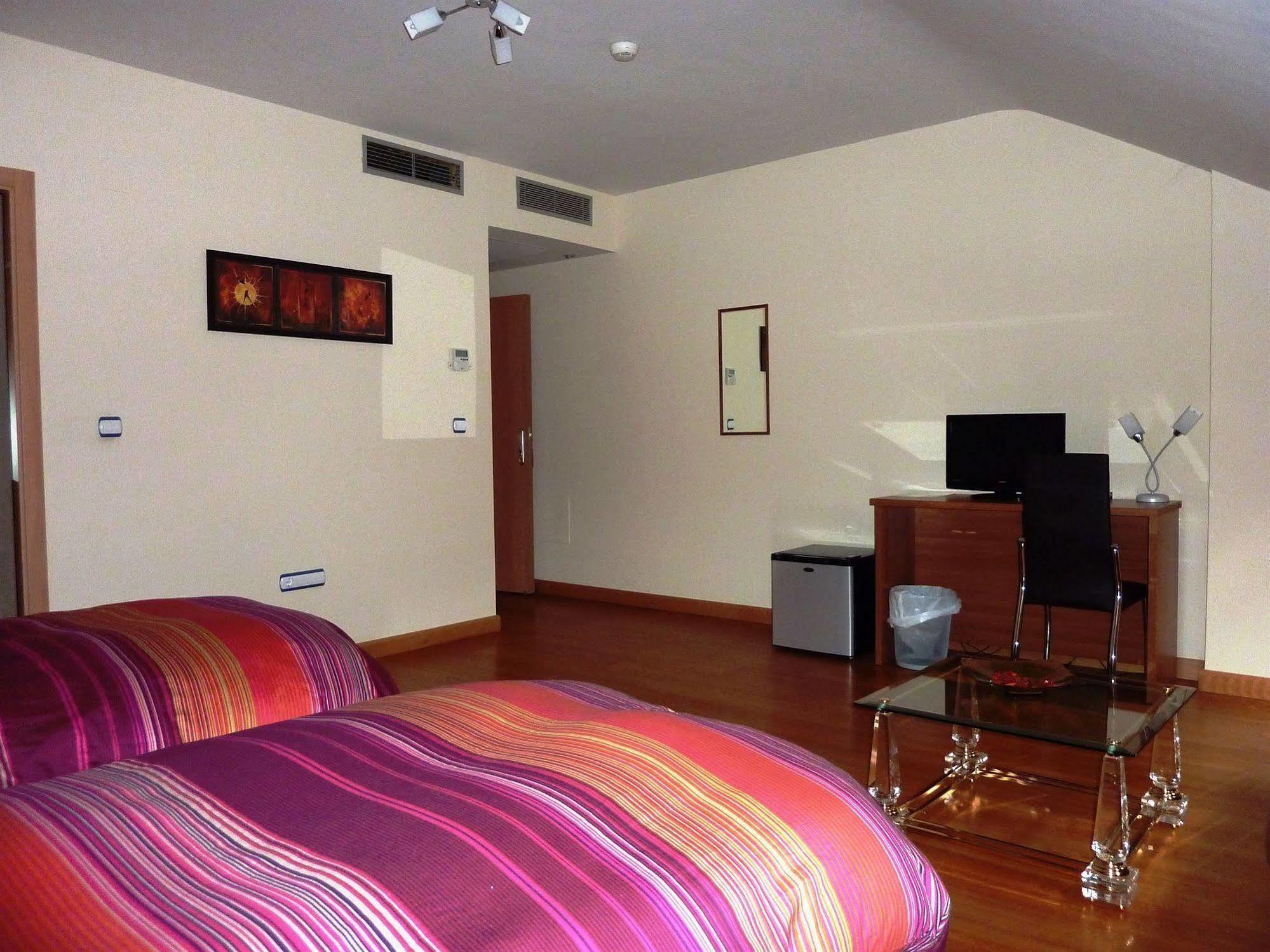 Hostal La Morada La Cistérniga المظهر الخارجي الصورة