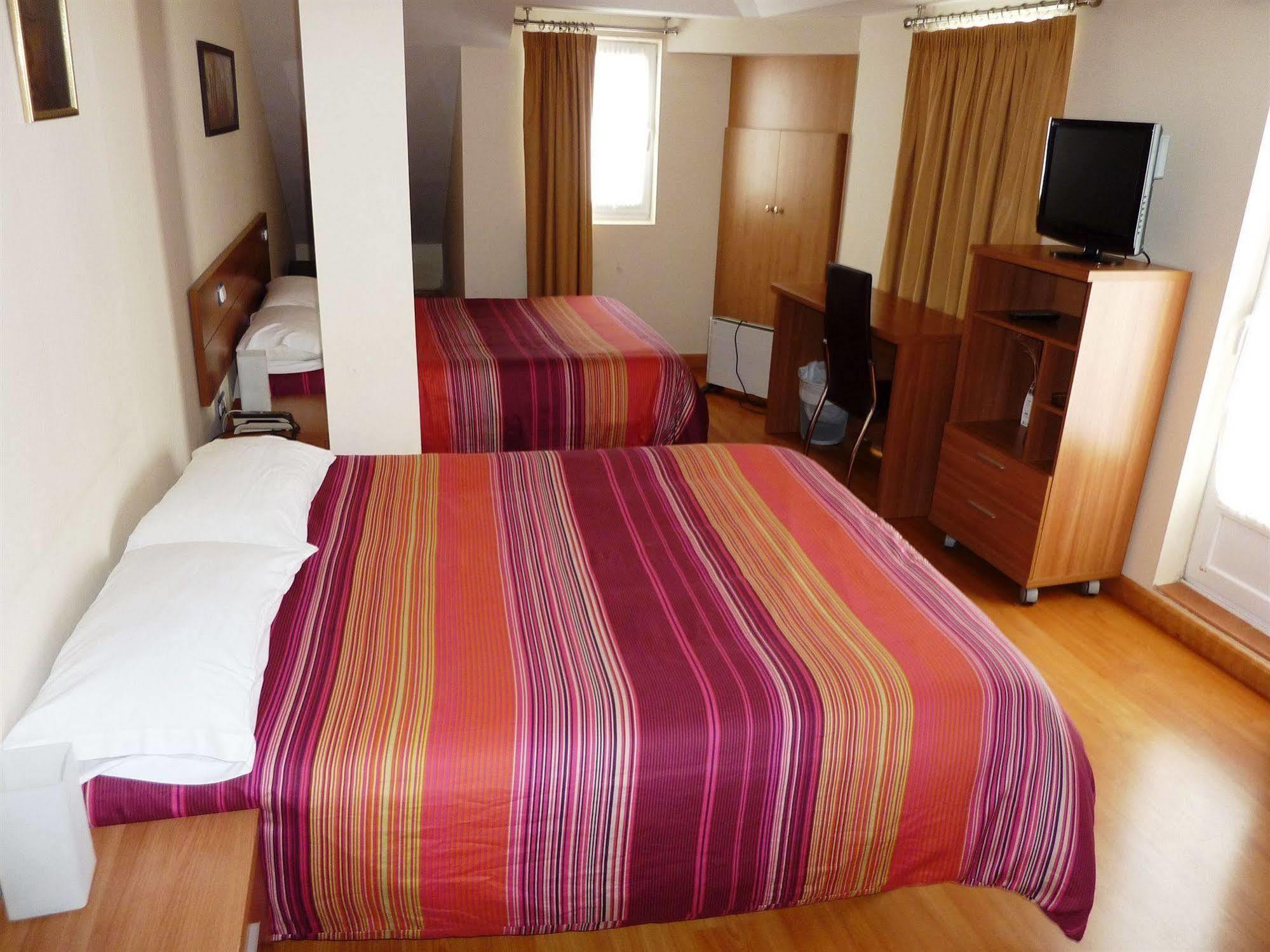 Hostal La Morada La Cistérniga المظهر الخارجي الصورة