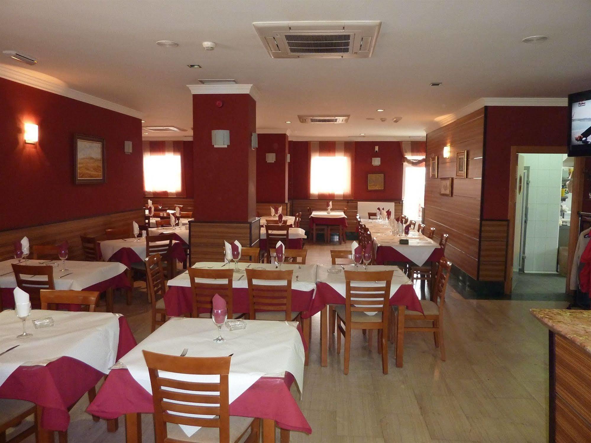 Hostal La Morada La Cistérniga المظهر الخارجي الصورة